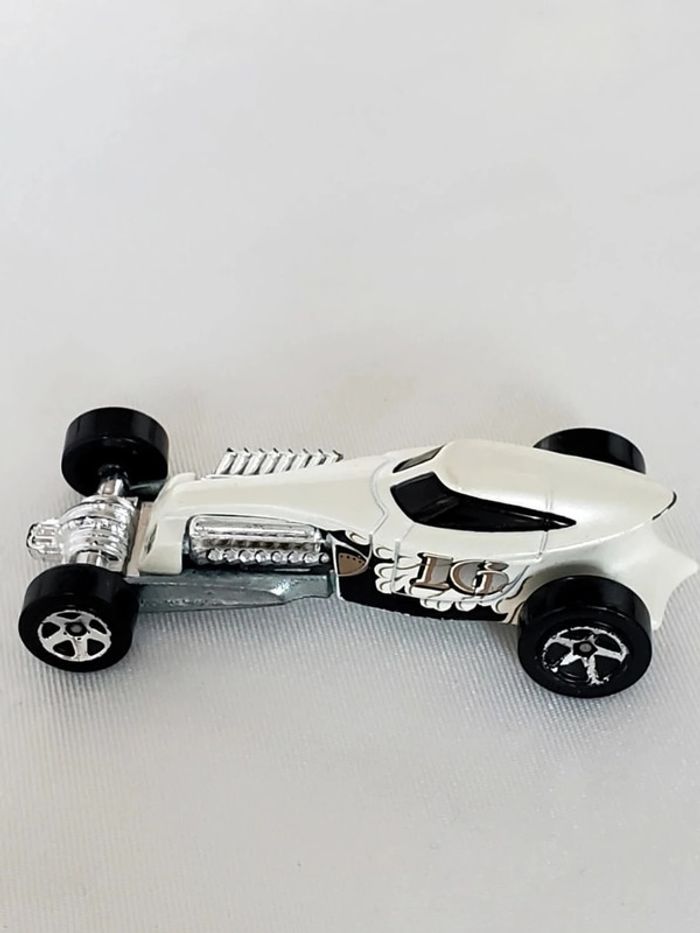 2 Racing cars Hot Wheels Sweet 16 + Way 2 Fast - photo numéro 4
