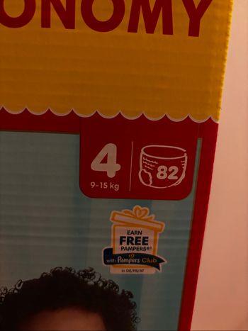 Maxi Pack de 82 Couches Pampers  Premium Protection Pants Neuf Dans L’emballage