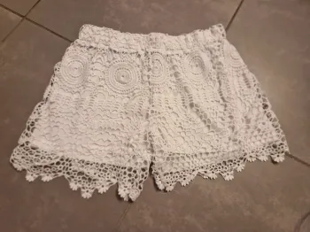 Short blanc dentelle