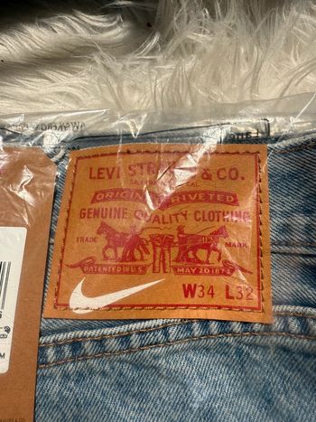 Nike Levi’s Jean collection exclusive 34x32
