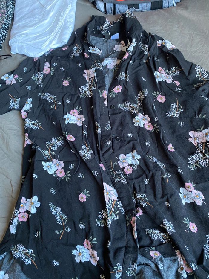 Chemise hm noire imprimée