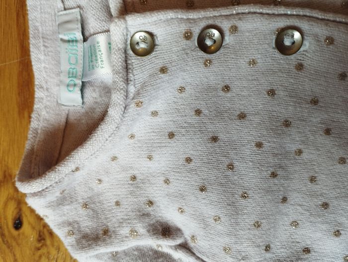 Gilet fille Obaibi 3 mois rose pâle à pois dorés brillants - photo numéro 2