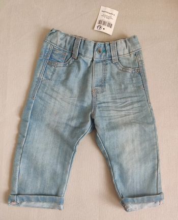 Jean bébé neuf avec étiquettes