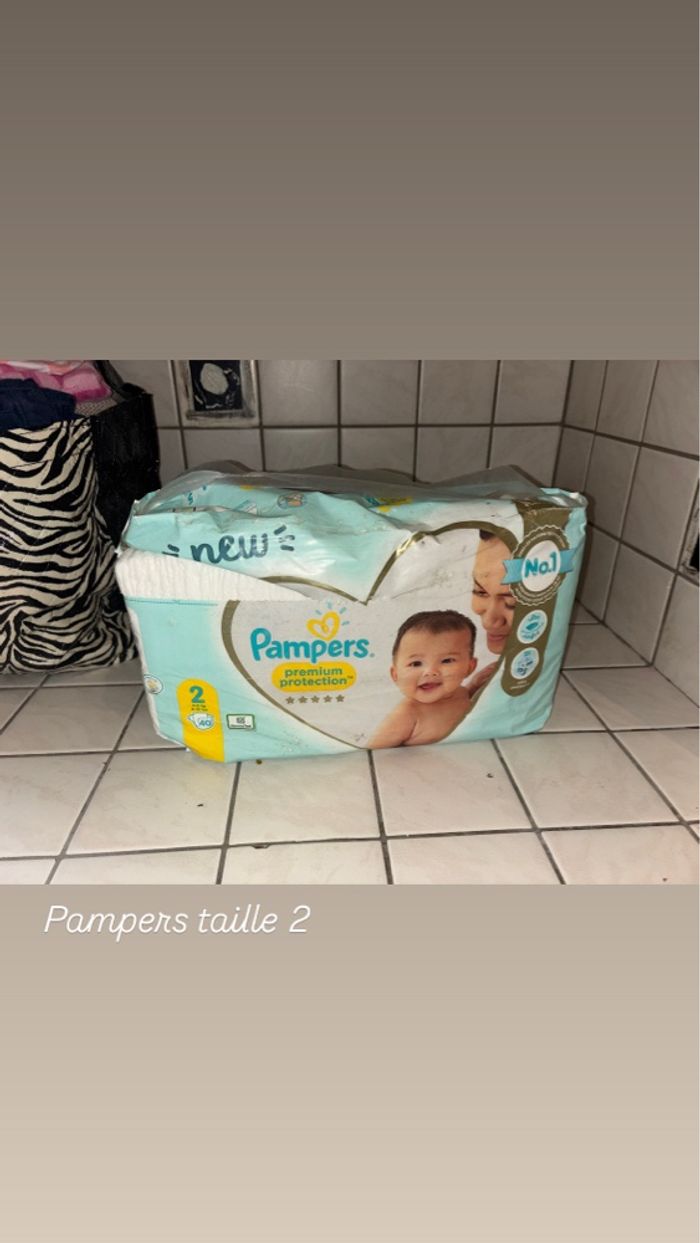 Pampers 40 couches , taille 2