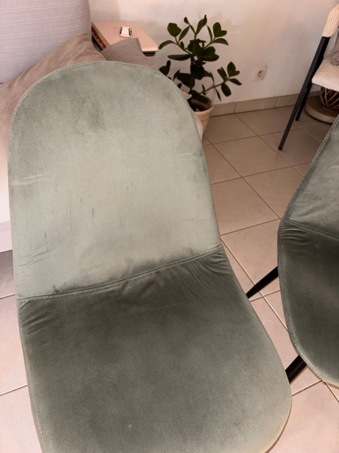 Chaise en velours vert - photo numéro 9