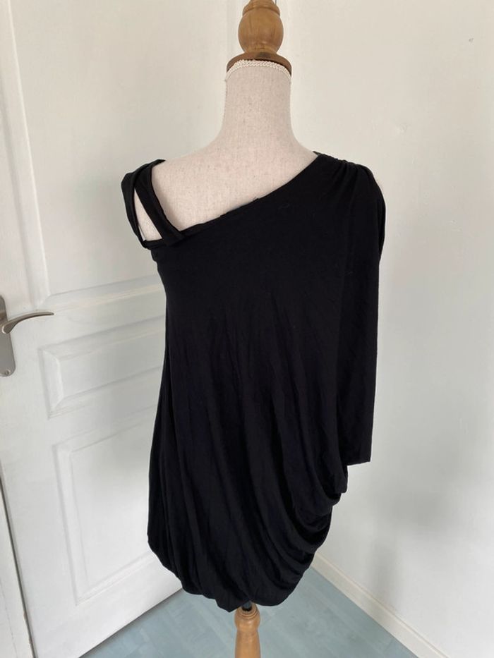 Robe tunique noire avec bijou taille 1 - photo numéro 3