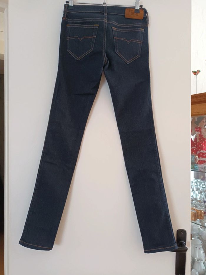 Jeans Diesel taille W 25 - L 30 - photo numéro 2