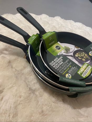 Lot de 3 poêle GreenPan neuf