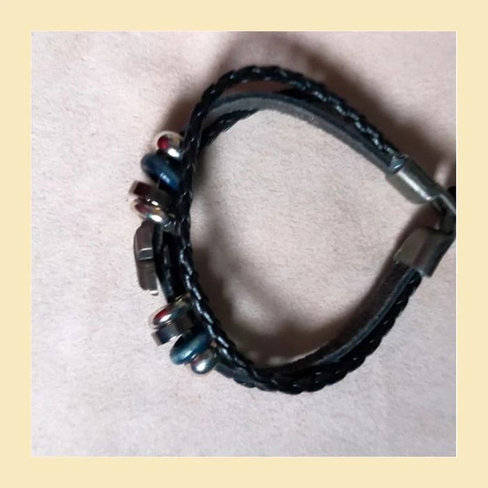 Bracelet homme cuir noir tressé – style rock avec perles métal et fermoir crochet - photo numéro 5