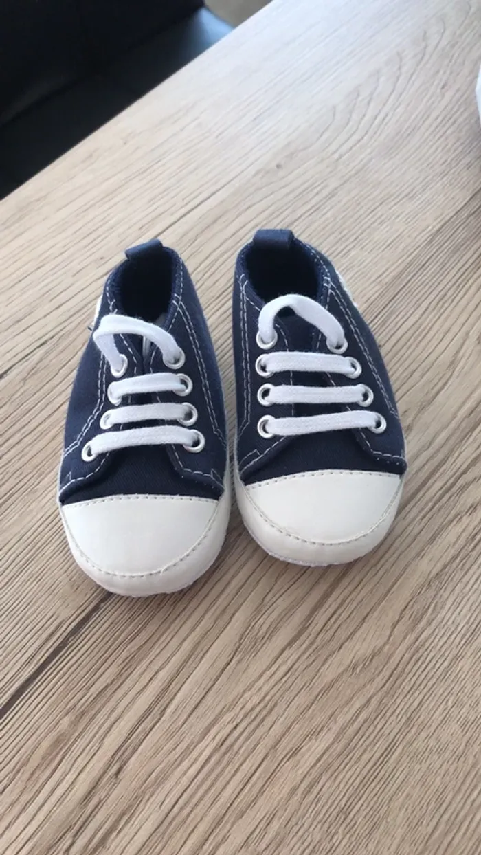 Chaussure en toile en taille13