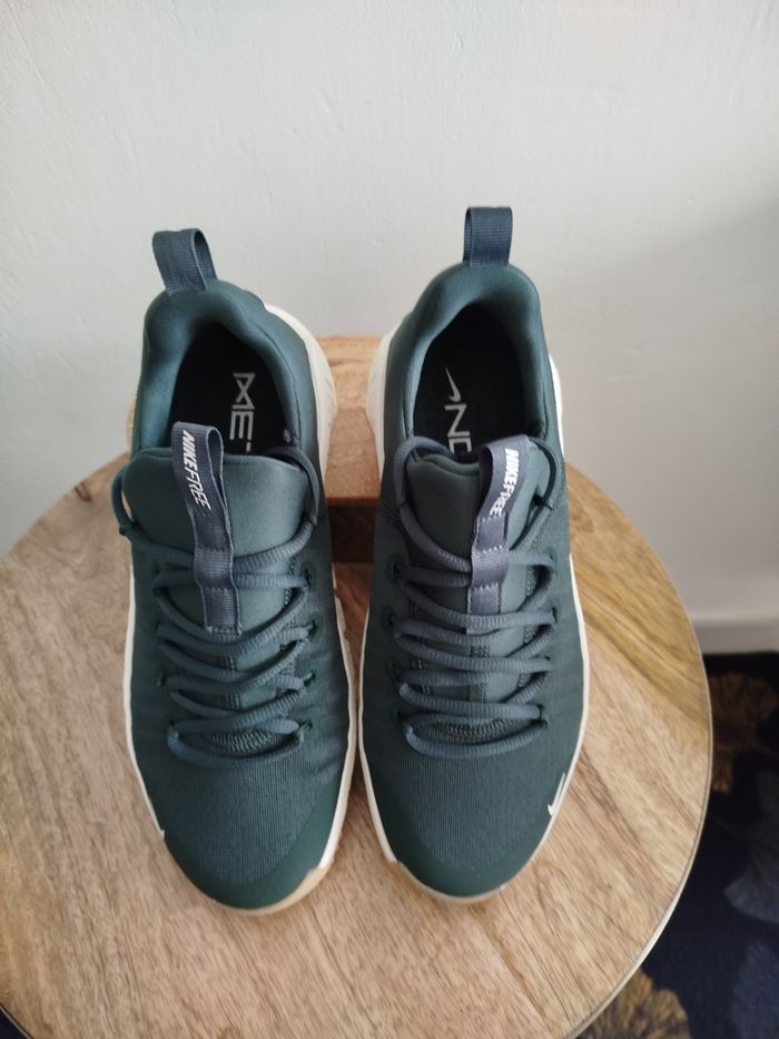 Baskets Nike T 40 - photo numéro 2