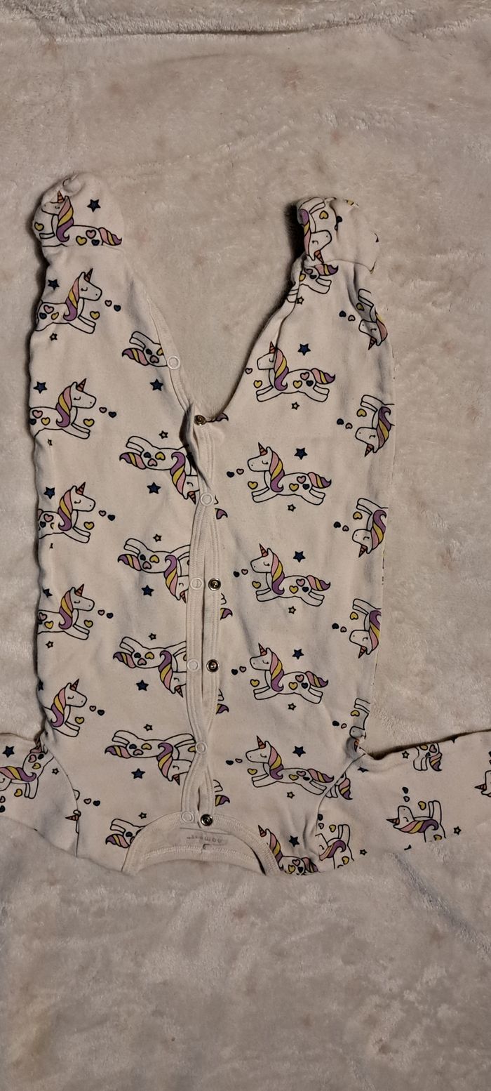 Gros lot de vetement fille à vendre - photo numéro 4