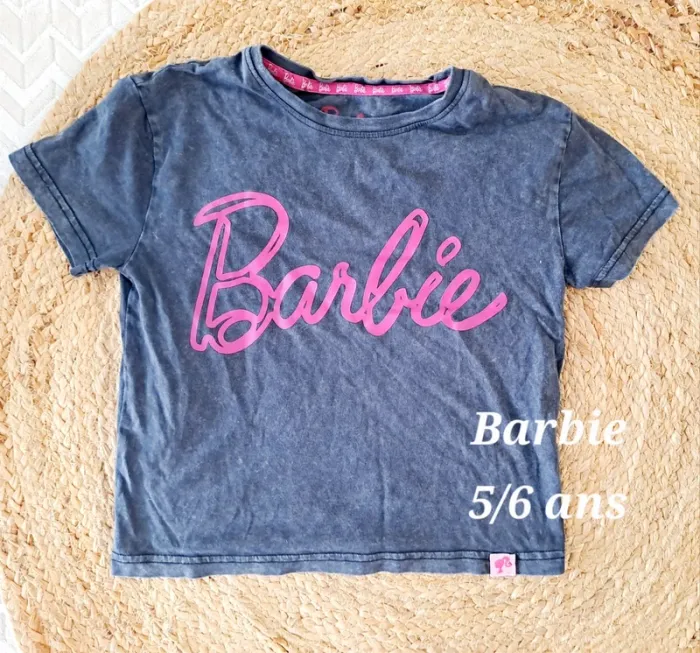 tee shirt barbie 5/6 ans