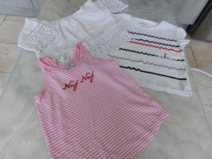 Lot 3 hauts filles 5-6 ans