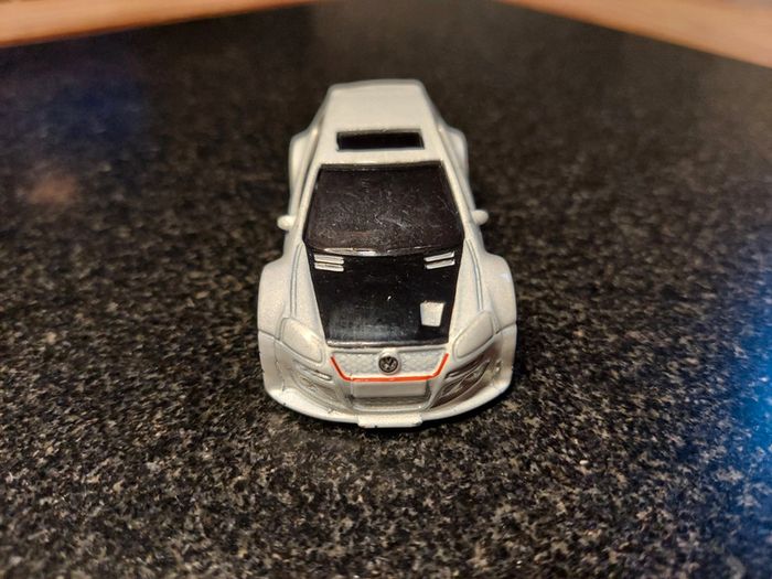 Volkswagen Golf GTI couleur blanc nacré - photo numéro 5