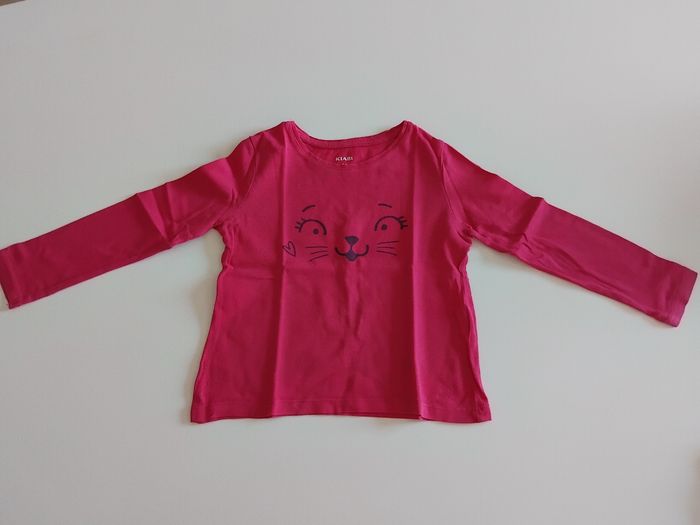 Très joli tee shirt manches longues fushia fille 3 ans