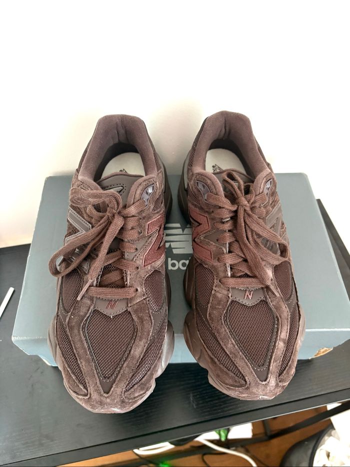 New Balance 9060 Full Brown / Marron - photo numéro 2
