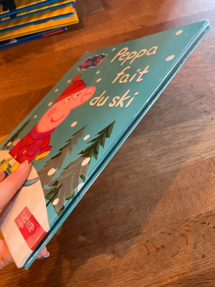 Livre Peppa Pig Peppa fait du ski - photo numéro 4