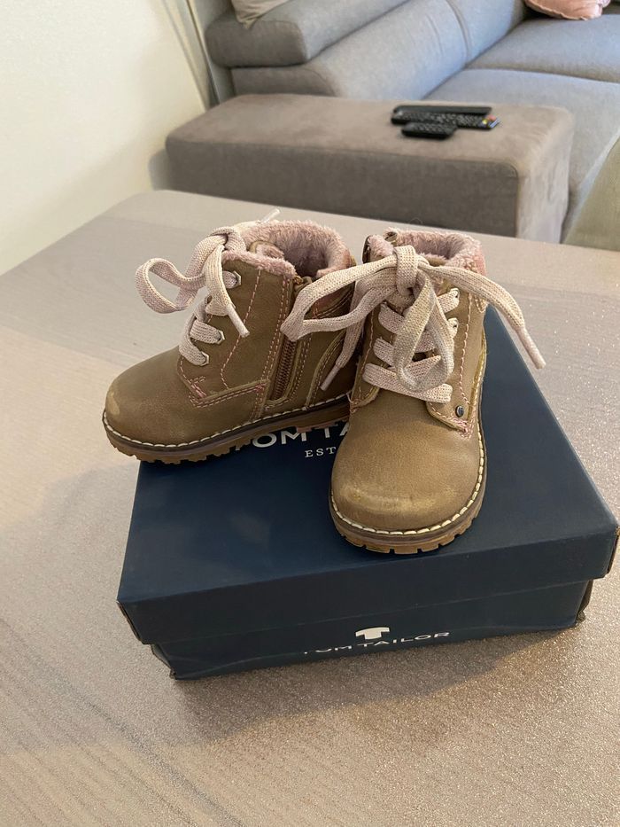 Bottines taille 19 - photo numéro 2