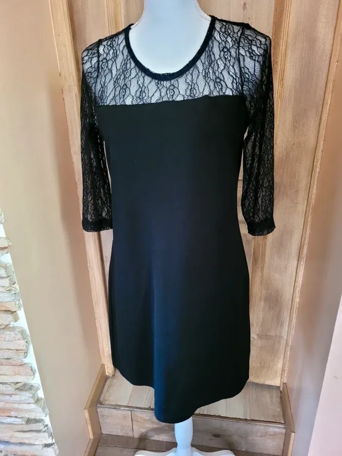 Jolie robe noir taille 38 , avec dentelle , Eldys - photo numéro 4