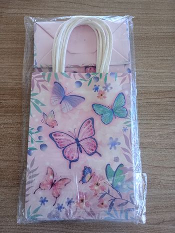 Lot de 10 pochettes motifs papillons anniversaire ou autre 