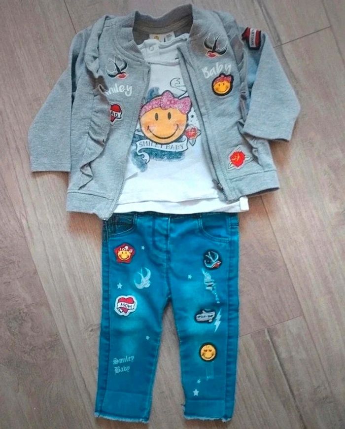 Ensemble Smiley jean, gilet et haut 9 mois - photo numéro 2