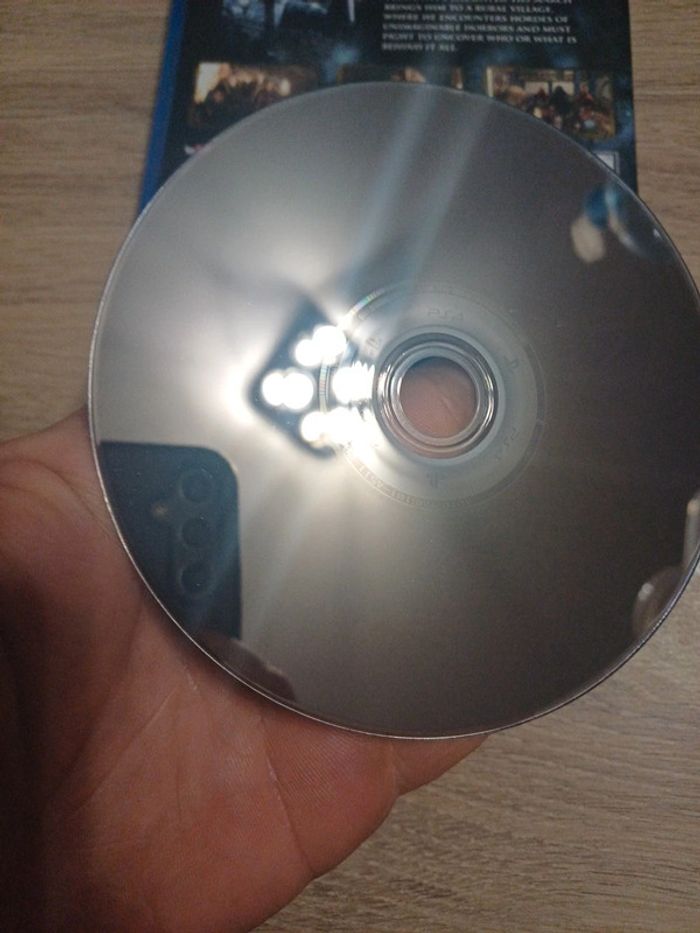 Resident Evil 4 Playstation 4 (PS4) - photo numéro 4