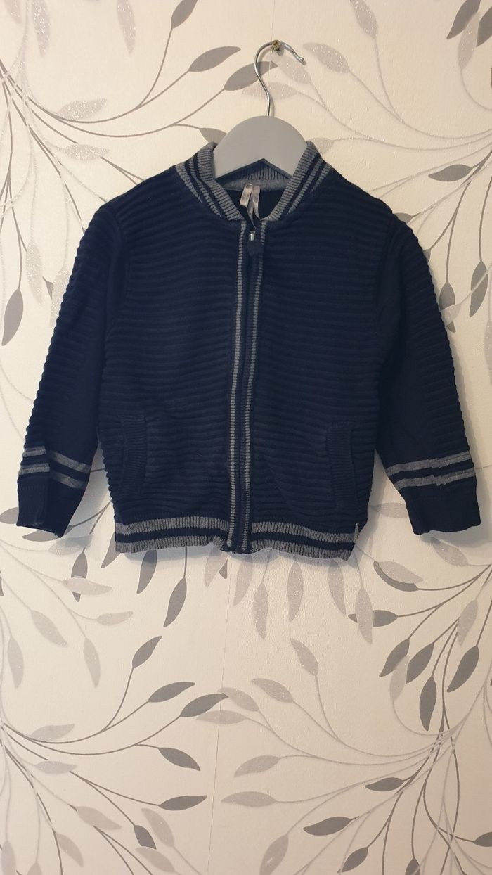 Veste bleu marine et gris taille 24mois marque orchestra
