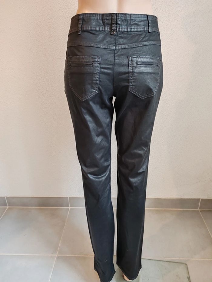Pantalon noir enduit femme - photo numéro 6