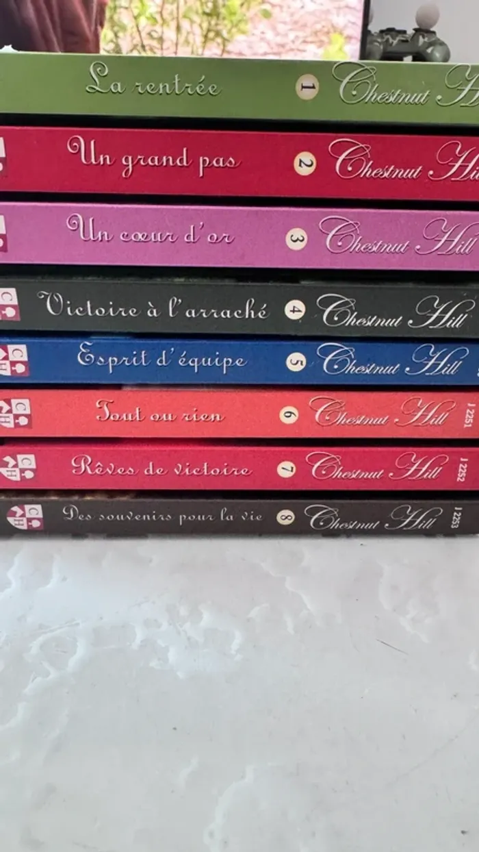 📚 Lot complet – Chestnut Hill – Tomes 1 à 9 – Lauren Brooke - photo numéro 3