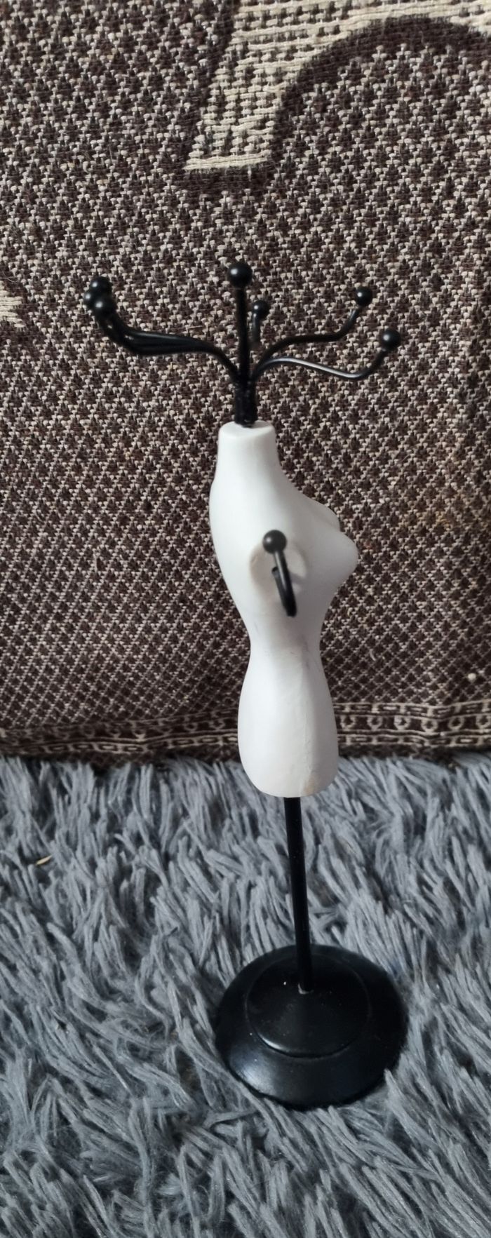 Porte-bijoux forme de mannequin couture - photo numéro 3
