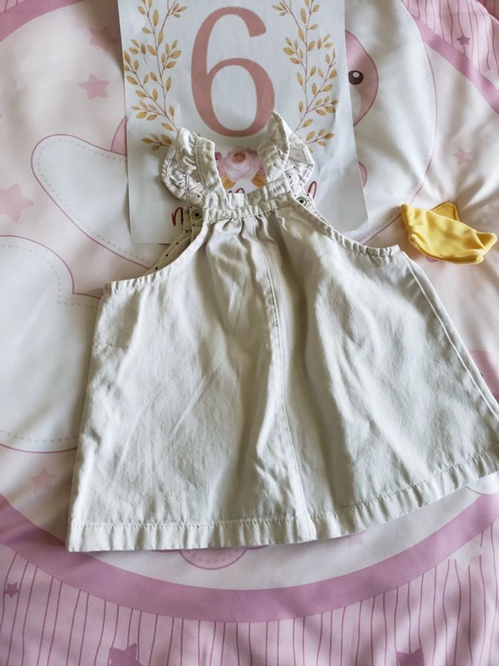 Robe. - photo numéro 3