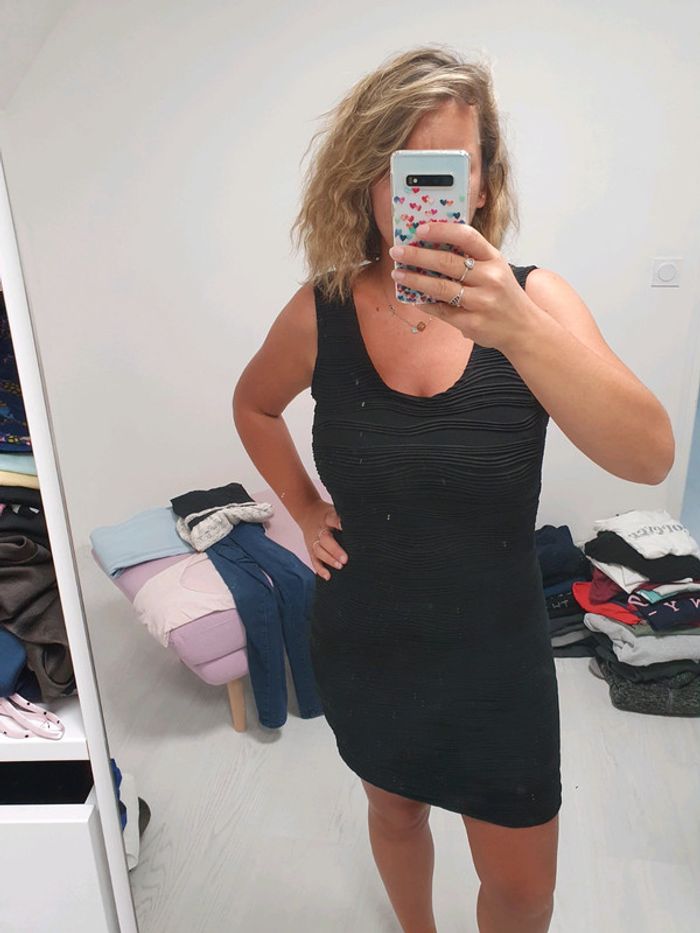 Robe moulante noire