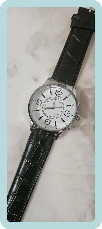 Montre neuve pour homme