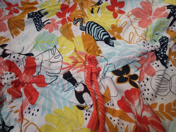 Robe de plage 5 ans NEUF - photo numéro 3