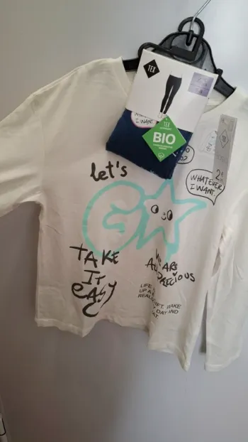 Ensemble t-shirt manches longues + leeging Taille 7-8 ans