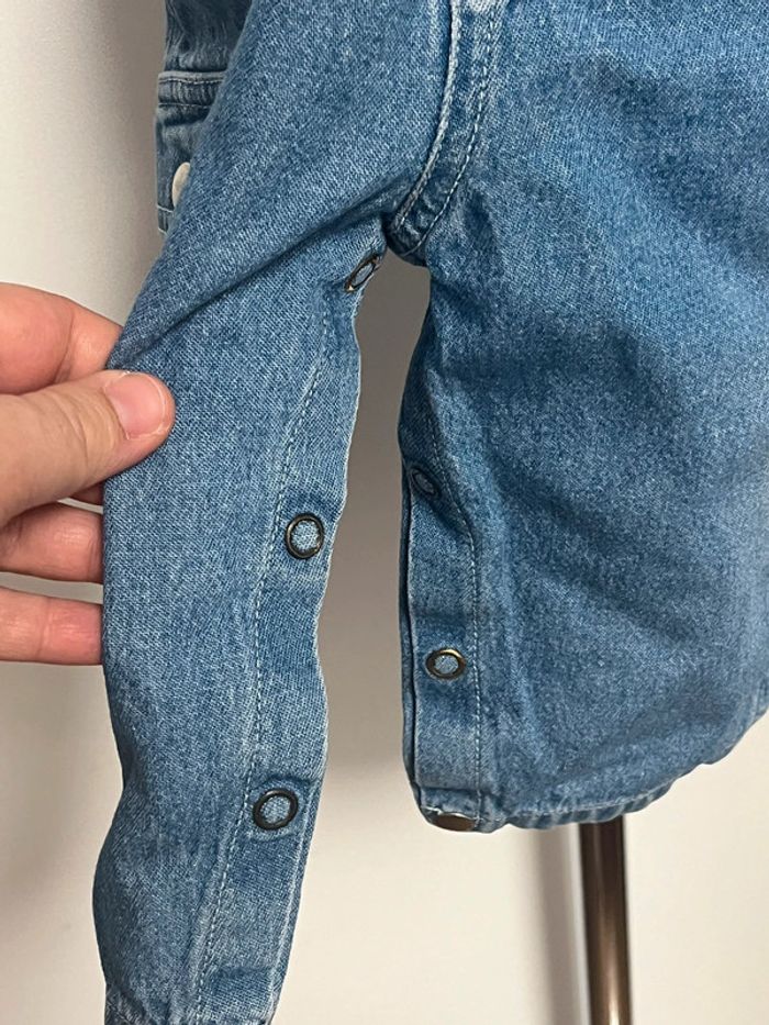 Salopette en jean 1 an - photo numéro 4