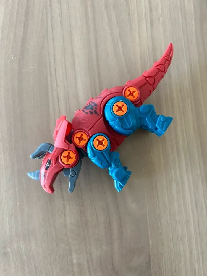 Dinosaure devissable / à démonter et remonter