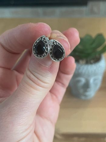2 paires boucles d’oreilles brillantes/noires neuves