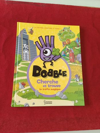 Dobble cherche et trouve " Le trèfle magique " Larousse jeunesse