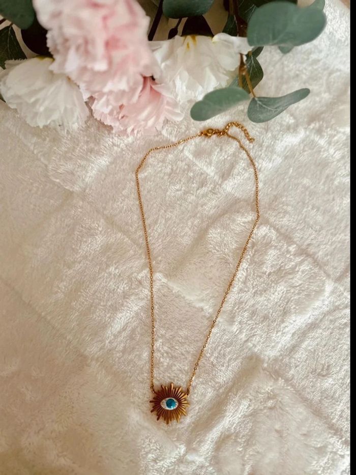 Collier en acier inoxydable doré avec œil