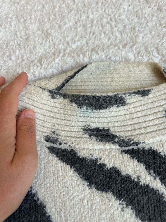Pull à motifs - photo numéro 2