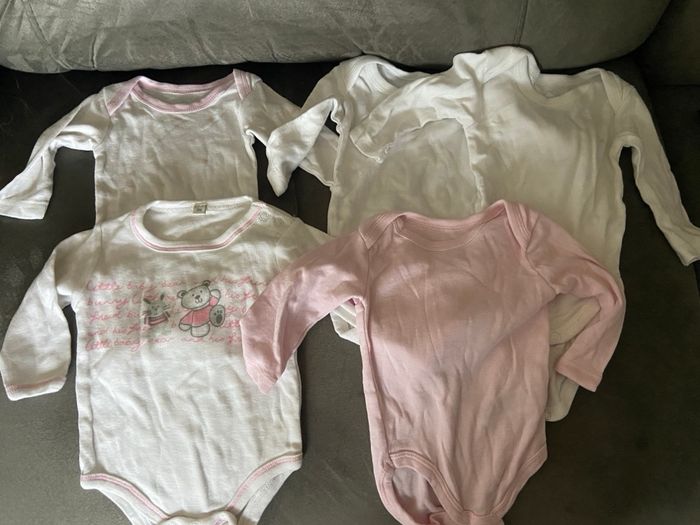 Lot 5 bodys manche longues 3 mois