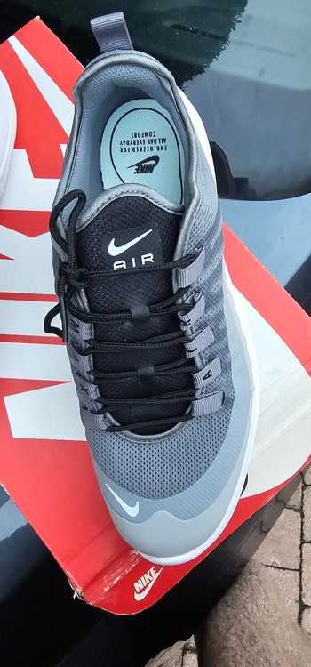 Baskets nike etat neuf