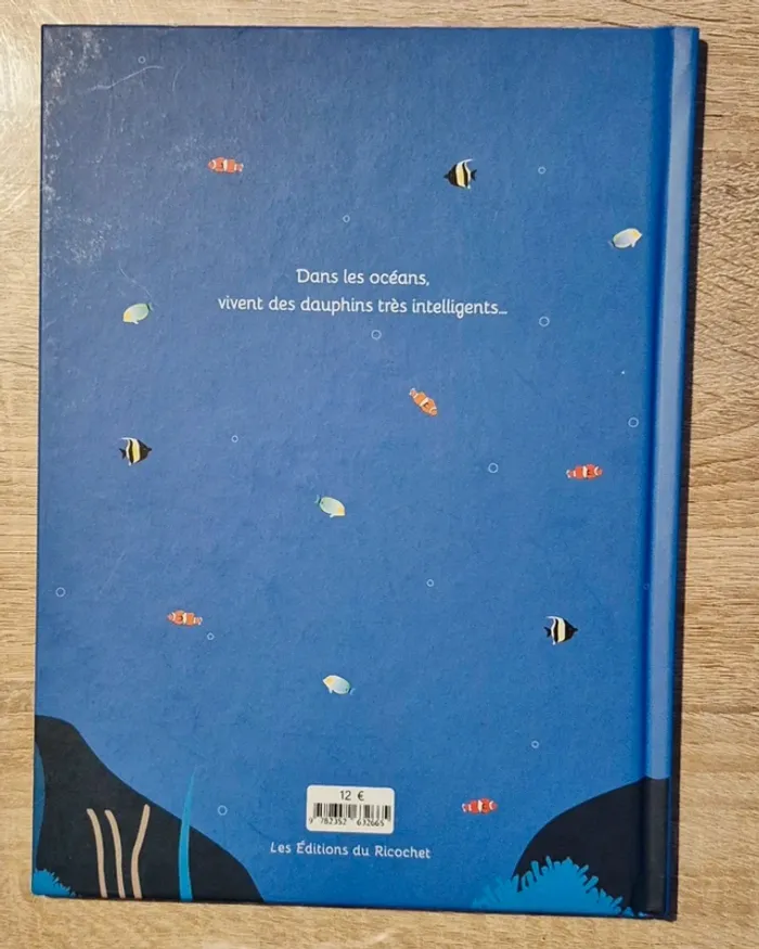 Livre "Une vie de dauphin" - photo numéro 3