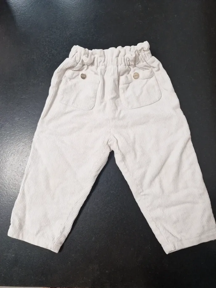 Magnifique pantalon blanc velours 24 mois fille jacadi