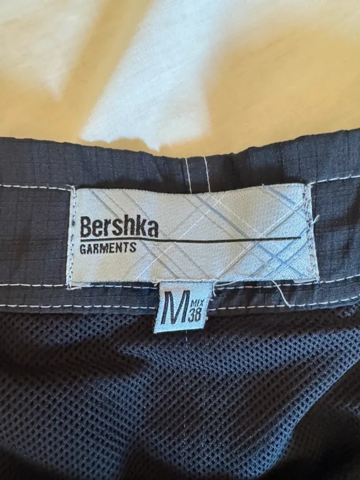Short de bain Bershka taille M - photo numéro 2