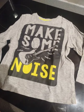 Tee shirt manche longue sous pull primark