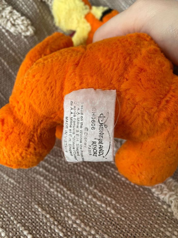 Peluche doudou 30cm Disney tigrou tigre orange très bon état - photo numéro 5