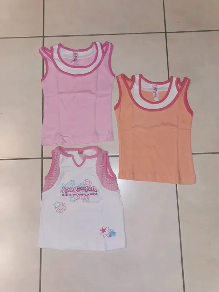 Lot débardeur 2 ans 26 mois